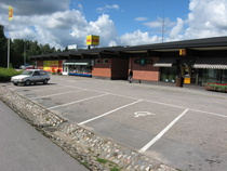 Kannonkosken Sale ja Kannonkosken Osuuspankki. Kuva Henrik Paananen.